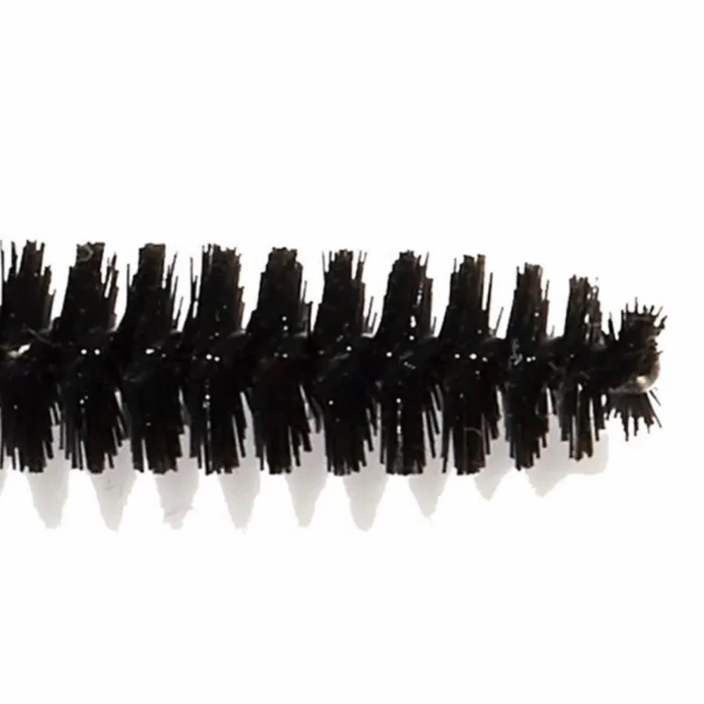 New Sealed in Package elf Mascara Jet Black Volumizing Defining .19 fl oz